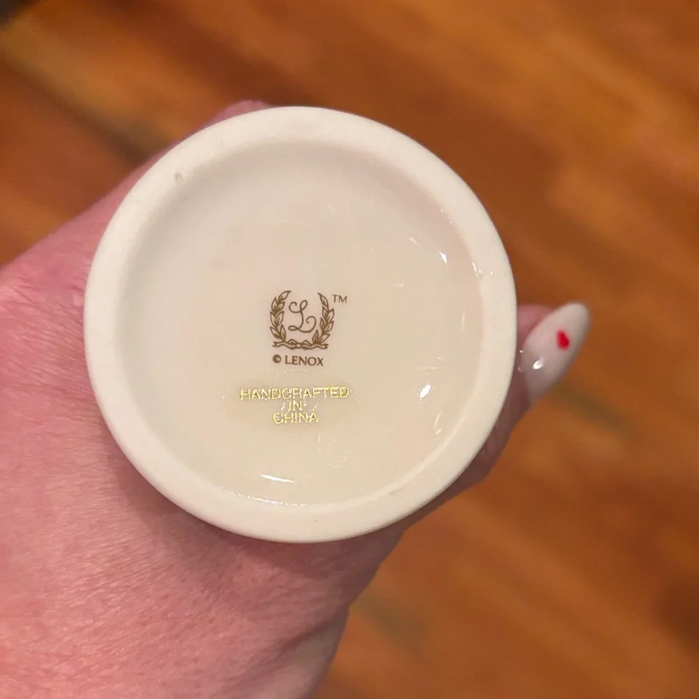 Lenox Cream Vase with Iris Relief and Gold Trim